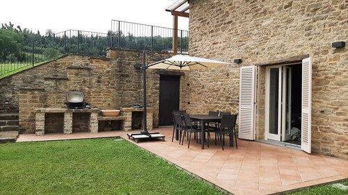 Wonderful private villa for 7 people with private pool, WIFI, A/C, TV, veranda and panoramic view