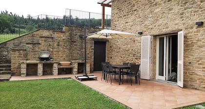 Wonderful private villa for 7 people with private pool, WIFI, A/C, TV, veranda and panoramic view