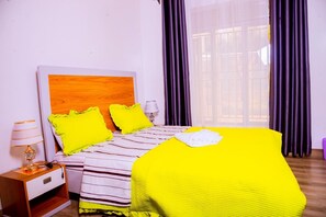 Bügeleisen/Bügelbrett, kostenloses WLAN