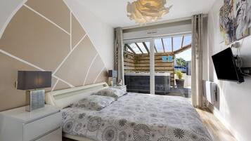 5 slaapkamers, een strijkplank/strijkijzer, wifi, beddengoed