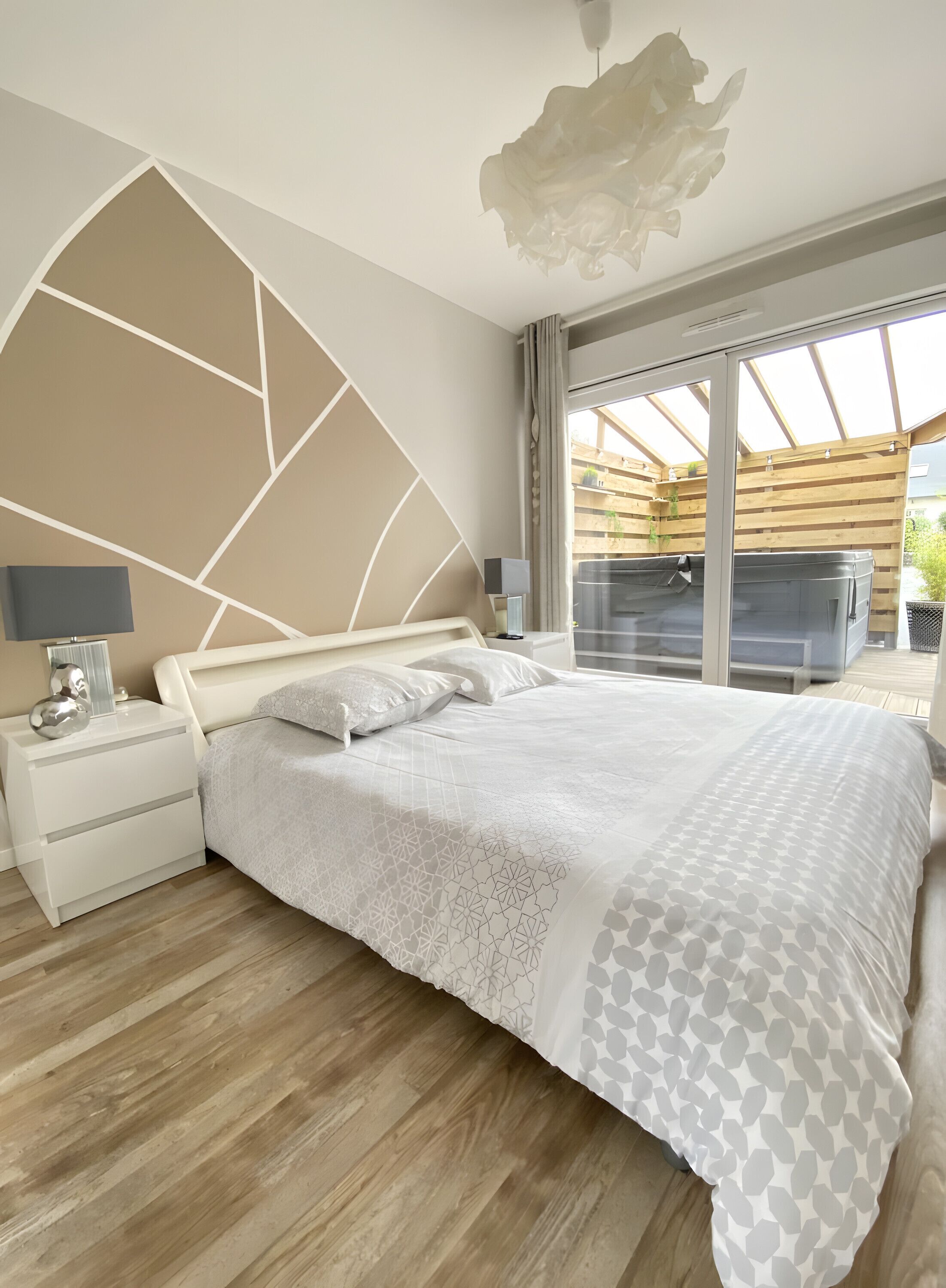 5 slaapkamers, een strijkplank/strijkijzer, wifi, beddengoed