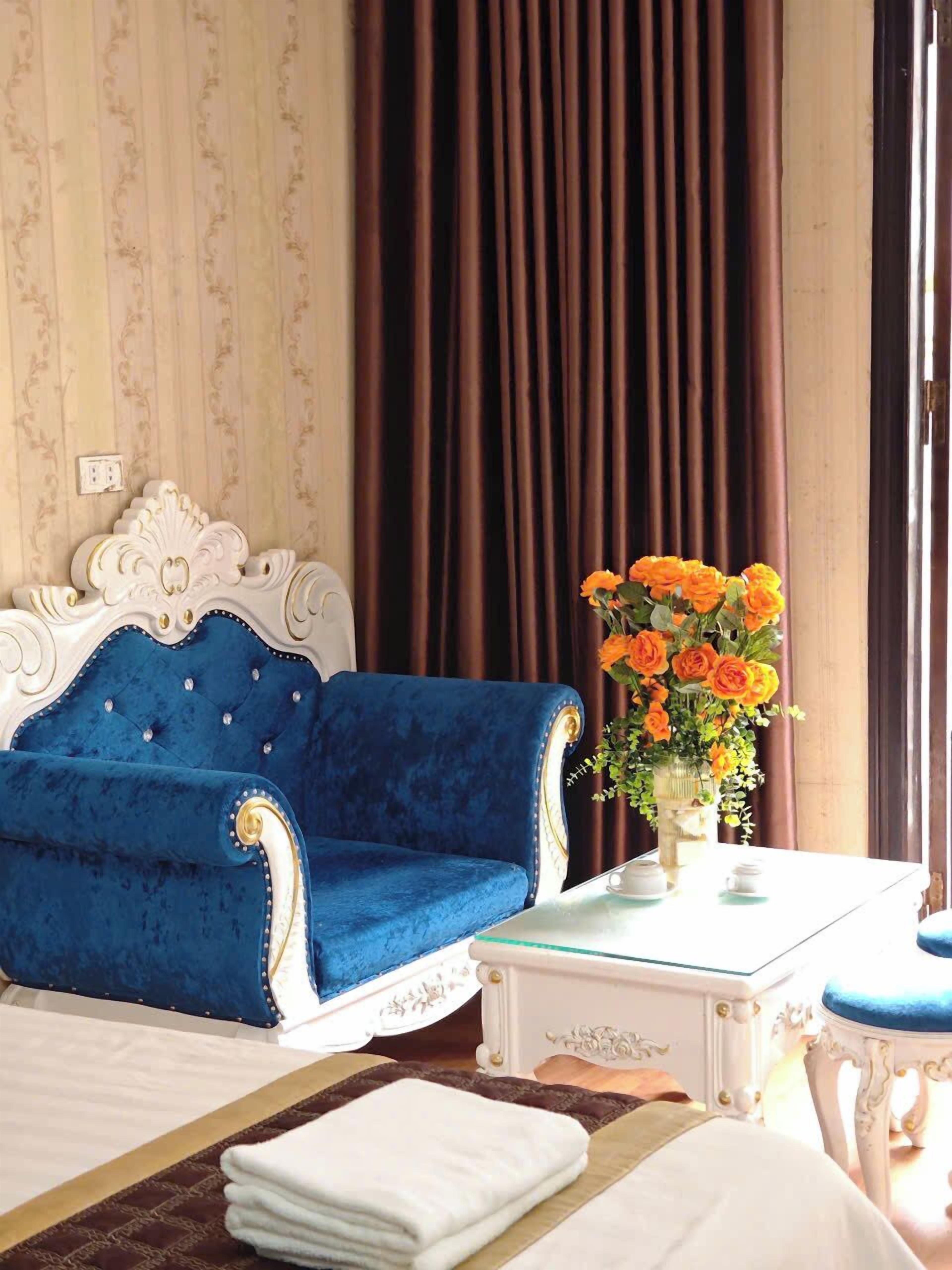 Soundproofing, free WiFi