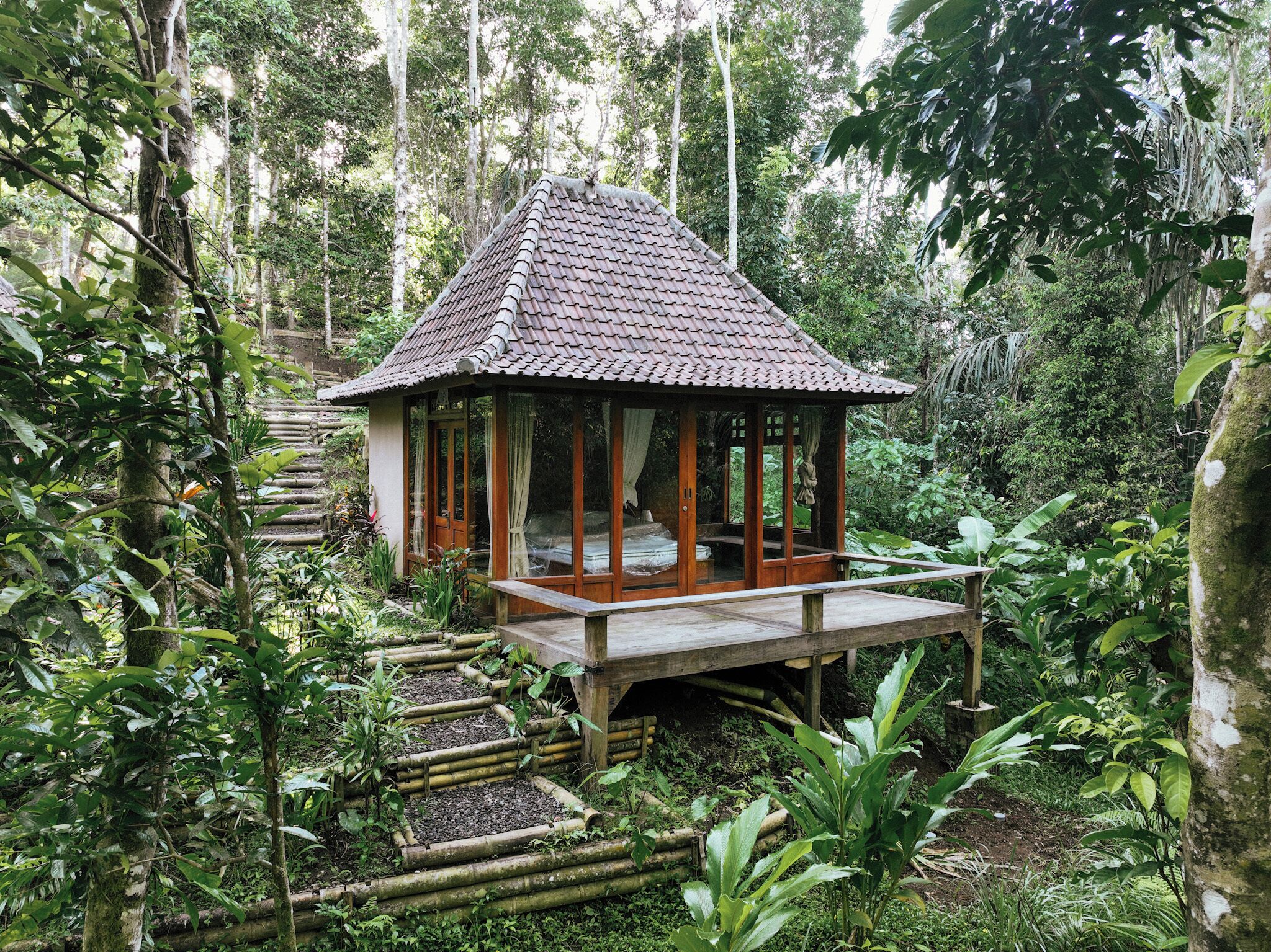 Cabin with Forest & River View | Blackout drapes, free WiFi, bed sheets