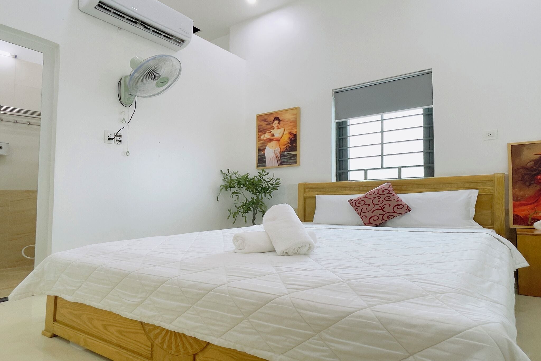 Standard Double Room | Egyptian cotton sheets, premium bedding, down comforters