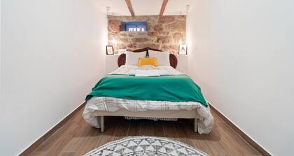 Mansion in Vale Abrigoso - Mezio with Patio