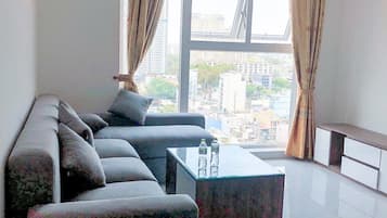 Een smart-tv en een open haard