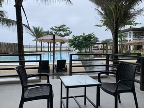 Exterior - The Tropics at MacArthur Park Resort and Convention Center (Palo)