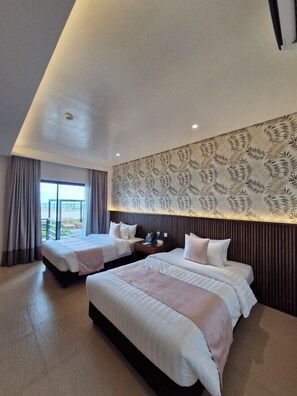 Premier-Doppel- oder -Zweibettzimmer, Balkon, Meerblick