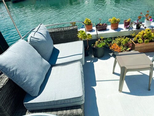 Warm and Lovely 1-bedroom boat in Sausalito