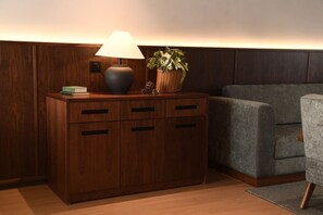 Premium bedding, down duvets, desk, laptop workspace