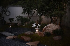 Basic Double Room, Courtyard View | View from room - Wu Yi Creekside Homestay (Jingdezhen)