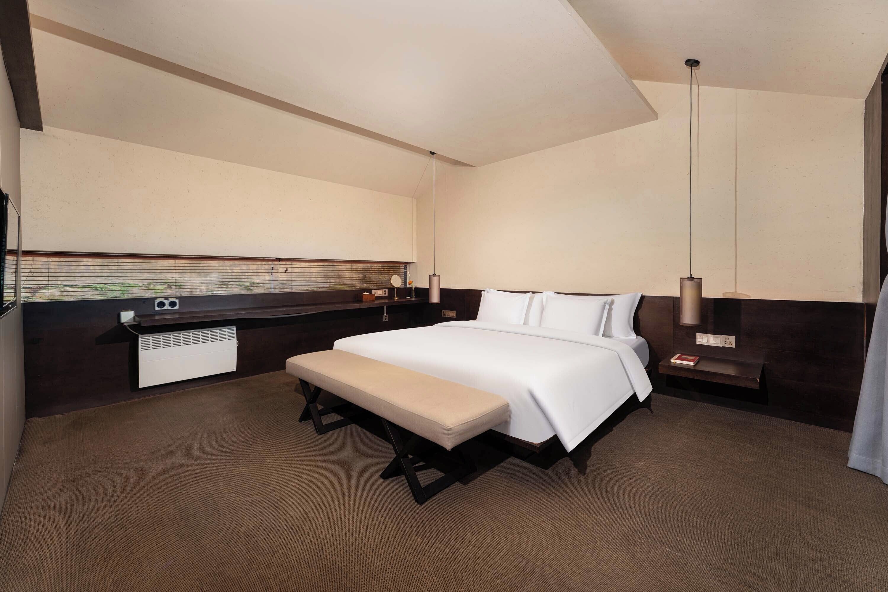 Kahden hengen comfort-huone, näköala puutarhaan | Työpöytä, kannettavalle tietokoneelle sopiva työtila, pimennysverhot