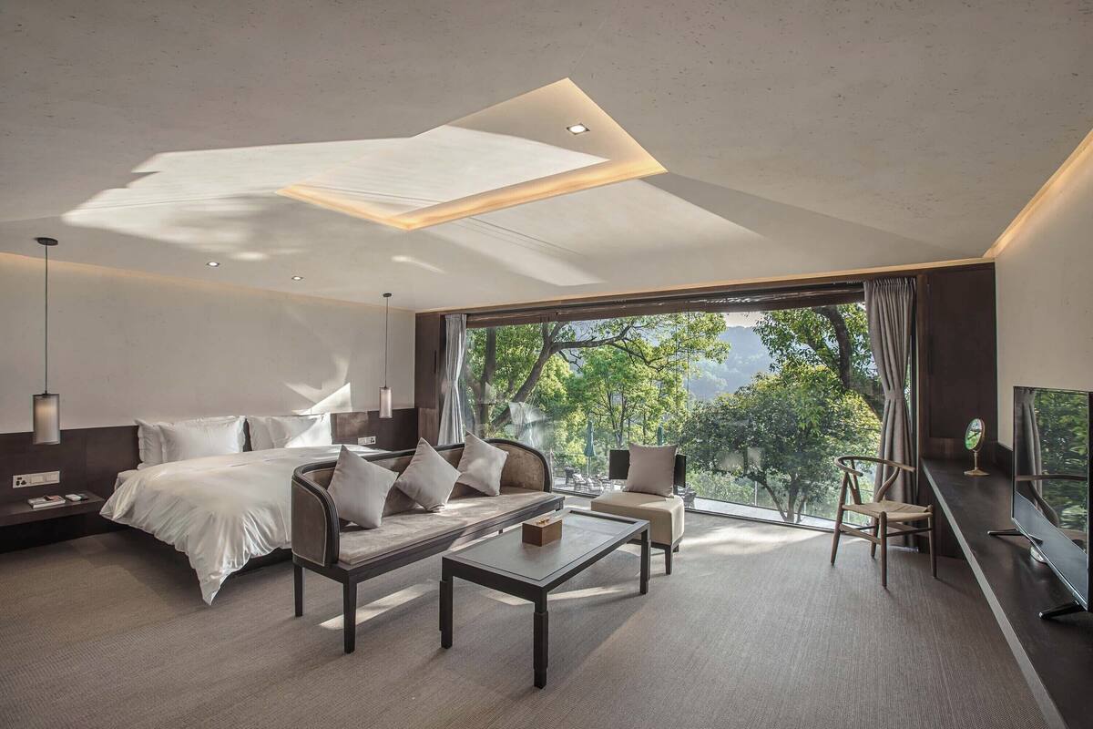 Habitación panorámica doble, vistas a la montaña | Escritorio, espacio para trabajar con un portátil, cortinas opacas