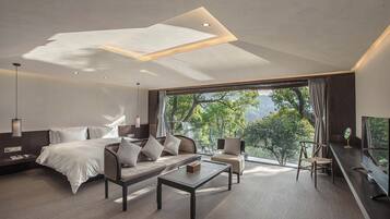 Bureau, espace de travail pour ordinateur portable, rideaux occultants