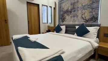 Superior Double Room | Iron/ironing board, free WiFi