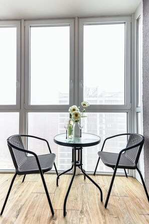 Appartement Classique, balcon, vue cour intérieure | Balcon