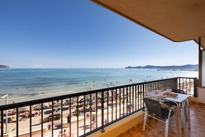 Outdoor dining - Sol y Mar by Rentallorca (Can Picafort)