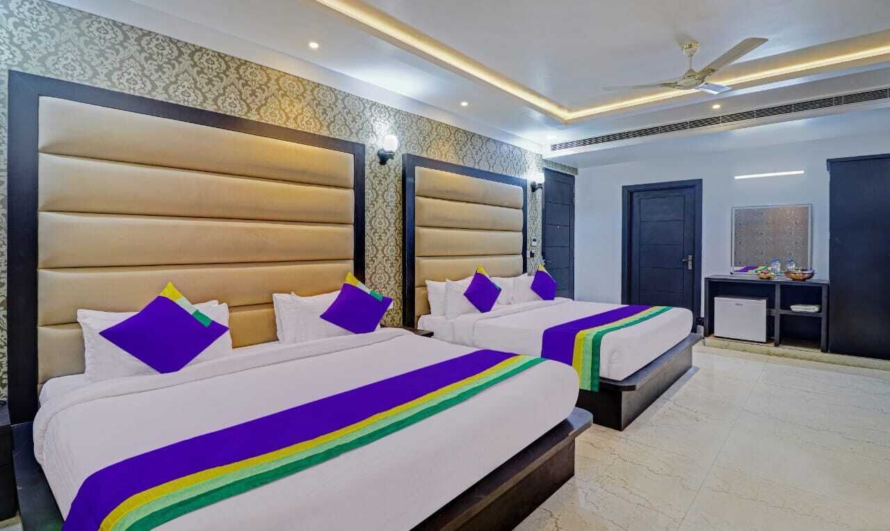 Family Quadruple Room, 1 Bedroom, City View | Egyptian cotton sheets, premium bedding, desk, laptop workspace