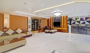 Reception - Hotel Green View (Agra)