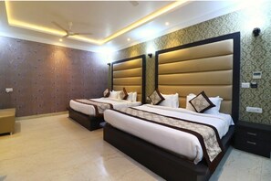 Egyptian cotton sheets, premium bedding, desk, laptop workspace