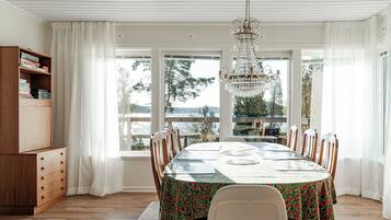 تناول الطعام