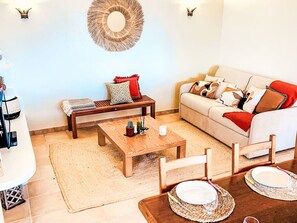TV - Casa Orsoni 100m² by Interhome (Solenzara)