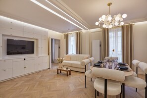 Una Smart TV, una oficina