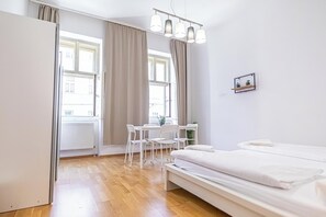 Apartment | Iron/ironing board, free WiFi