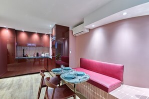 Dining - Superb AC Apartment Center of Paris (Paris)