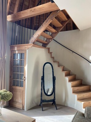 디럭스 스위트, 발코니, 시내 전망 | 암막 커튼, 다리미/다리미판, 여행용 아기침대, 무료 WiFi