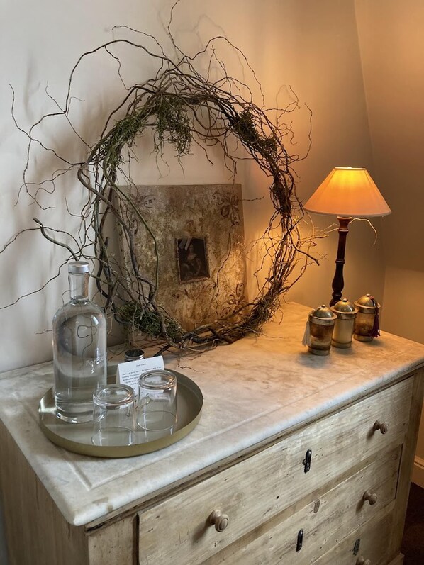 Deluxe Triple Room | Blackout drapes, iron/ironing board, travel crib, free WiFi