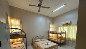 Bungalow, 5 Bedrooms, Smoking, Balcony | 5 bedrooms - GS Homestay Whole Villa (George Town)