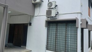 Σπίτι, 5 Υπνοδωμάτια, Καπνιστών, Μπαλκόνι | Εξωτερικοί χώροι