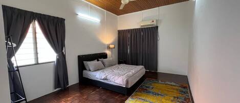 Casa, 5 dormitoris, fumadors, balcó | 5 dormitoris