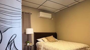 6 bedrooms, Internet, bed sheets, wheelchair access