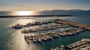 Marina/club náutico