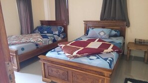 Room - Homestay Safira Bromo (Ngadisari)