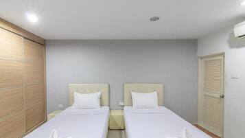 1 bedroom, free WiFi, bed sheets