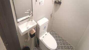 シャワー、ビデ