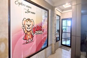 Interior - Chic Deluxe Double | Peaceful Retreat Near Clark (Pampanga)