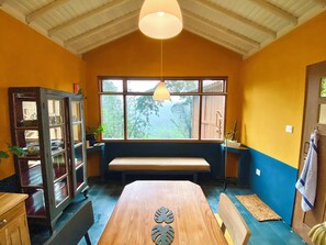 Cabin, Garden View | Private kitchen
