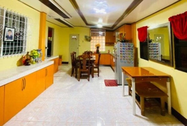 تناول الطعام