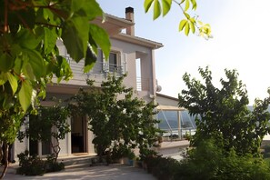 Exterior - Apartment 'Aris' with Sea View, Wi-Fi and Air Conditioning (Peratiá)