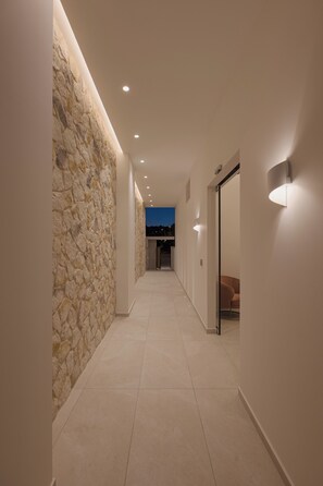 Exterior - Swan Lake (Ioannina)