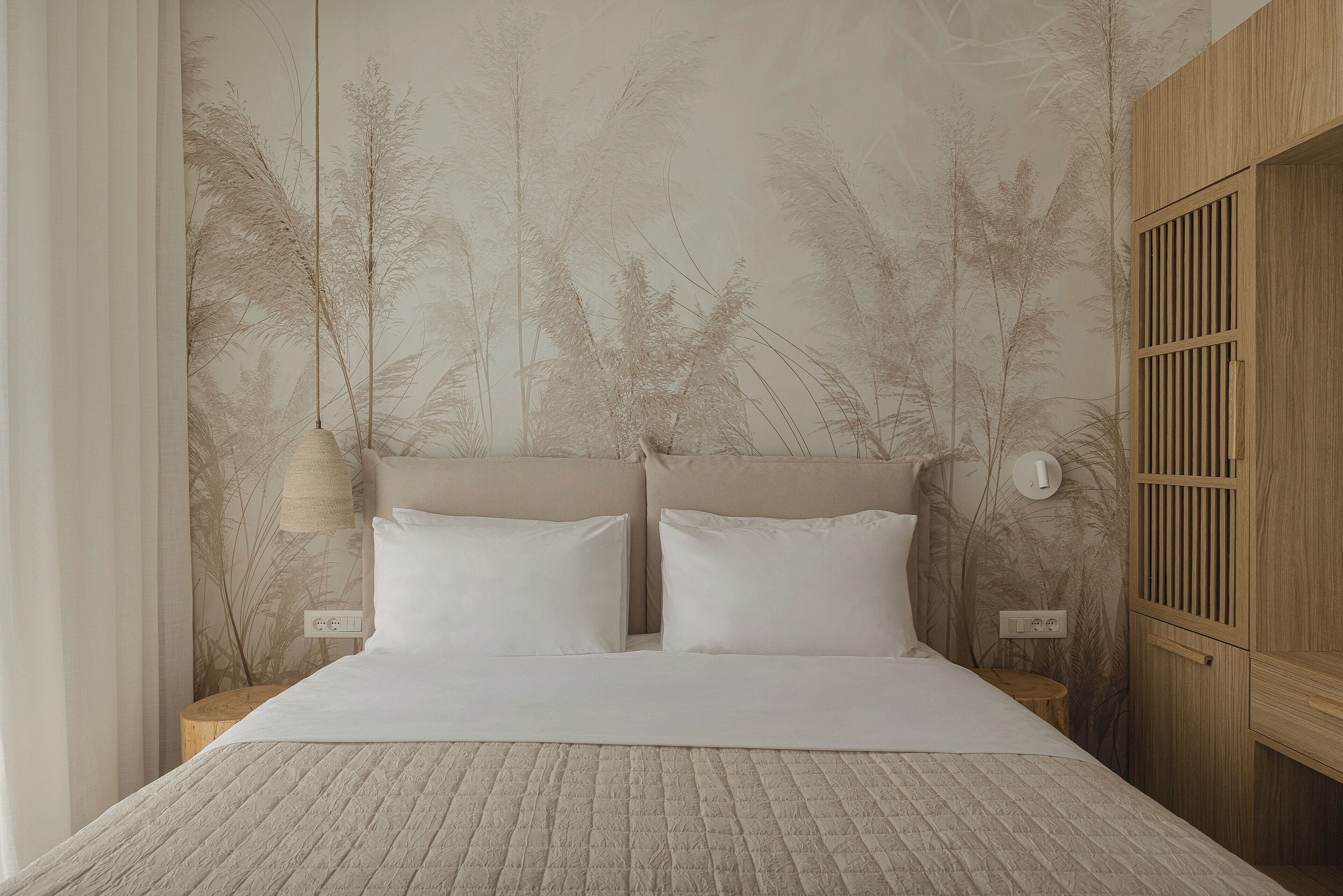 Deluxe Suite, Balcony, City View | Pillow-top beds, in-room safe, laptop workspace, blackout curtains