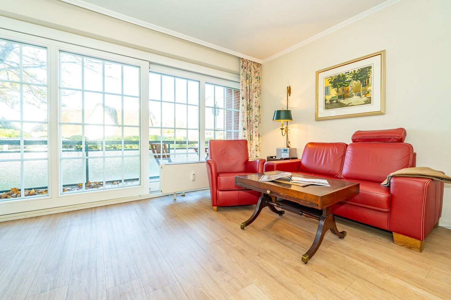 TV, table tennis, stereo