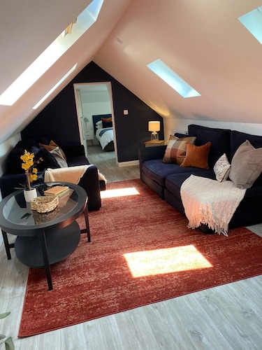 Lovely Cottage in Beautiful Berkshire near Ascot