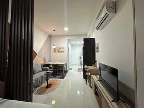 Superior Premium Studio | Työpöytä, silitysrauta/-lauta, ilmainen Wi-Fi, vuodevaatteet