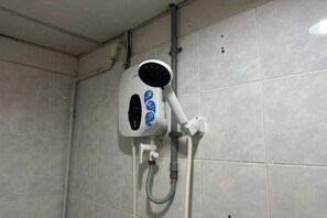 Shower, rainfall showerhead