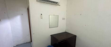 Small Queen Room | Free WiFi, bed sheets